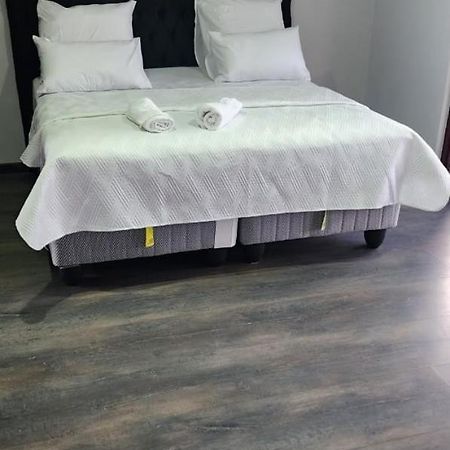 Silent Corner Guest House ロードポート エクステリア 写真